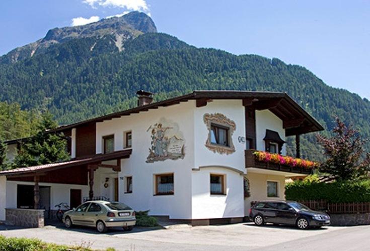 Ferienwohnungen Plattner Langenfeld Exterior photo